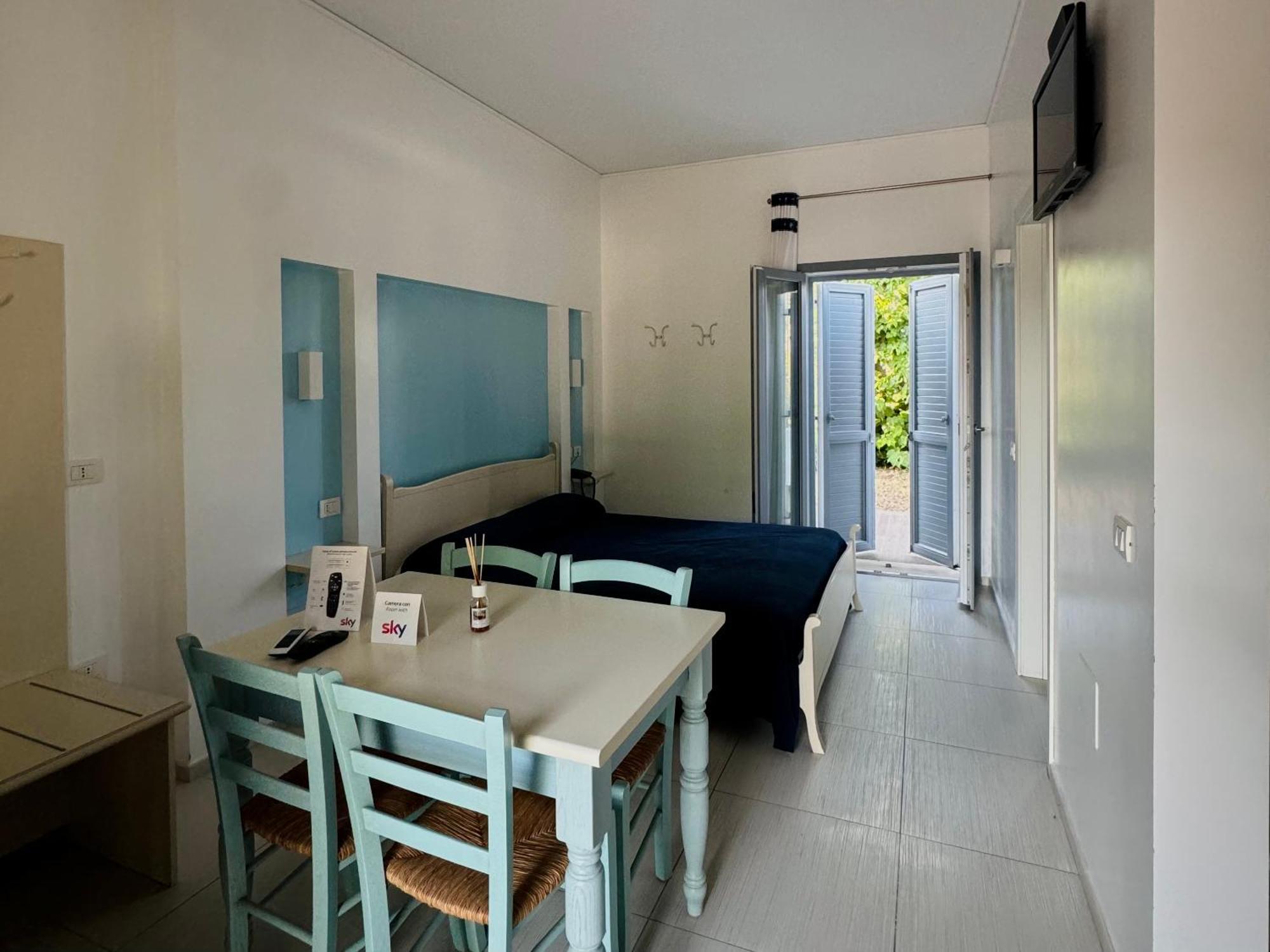 Baia Sangiorgio Hotel & Beach Club Bari Exterior photo
